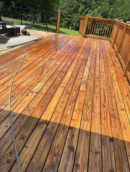 Deck & Fence Cleaning With Soft Wash: Protecting Wood Surfaces in Georgia’s Humid Climate