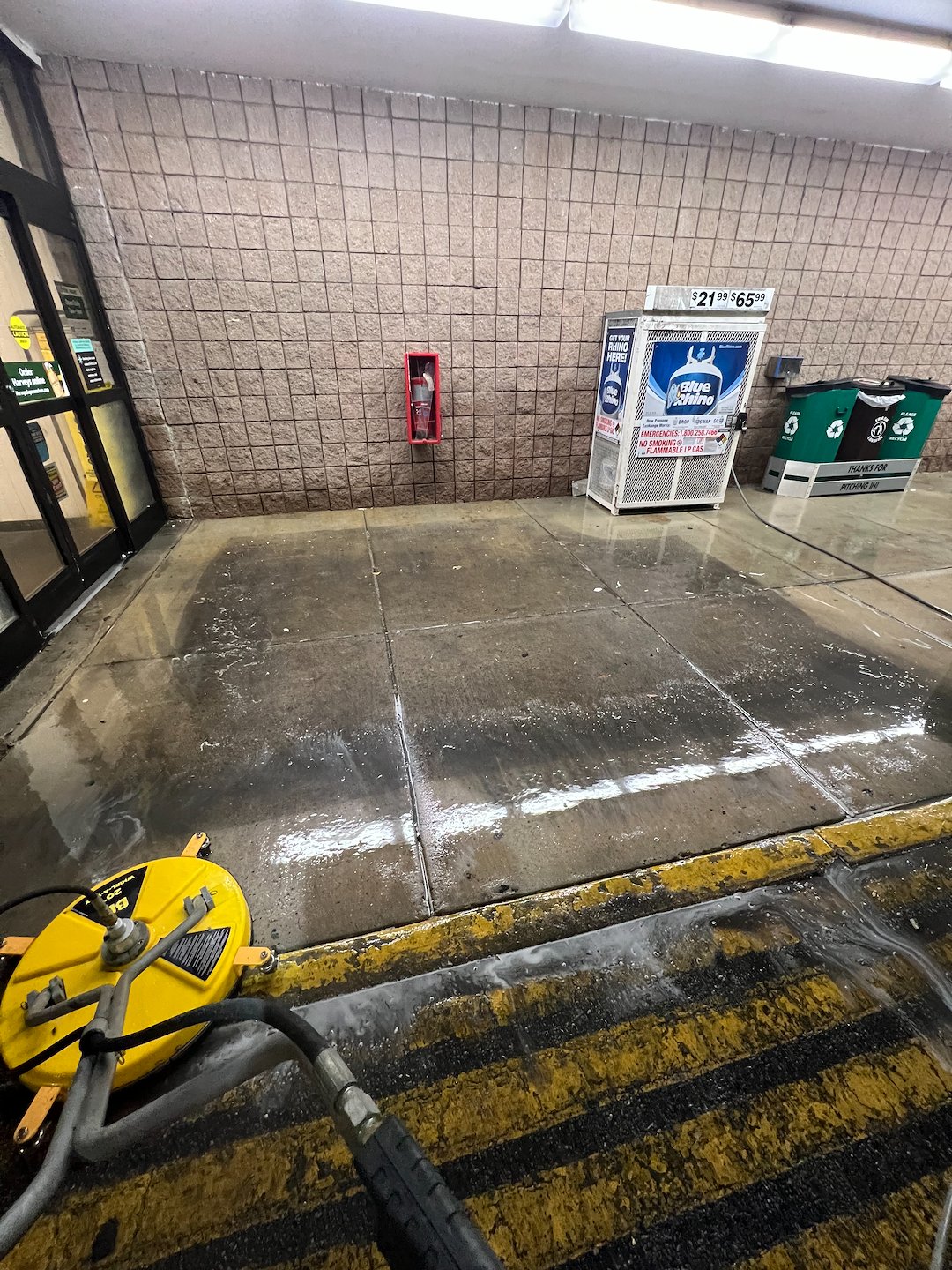 Outstanding Storefront Maintenance Wash
