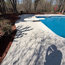Top-Quality-Pool-Deck-Cleaning 9