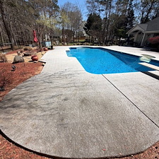 Top-Quality-Pool-Deck-Cleaning 10