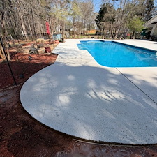 Top-Quality-Pool-Deck-Cleaning 11
