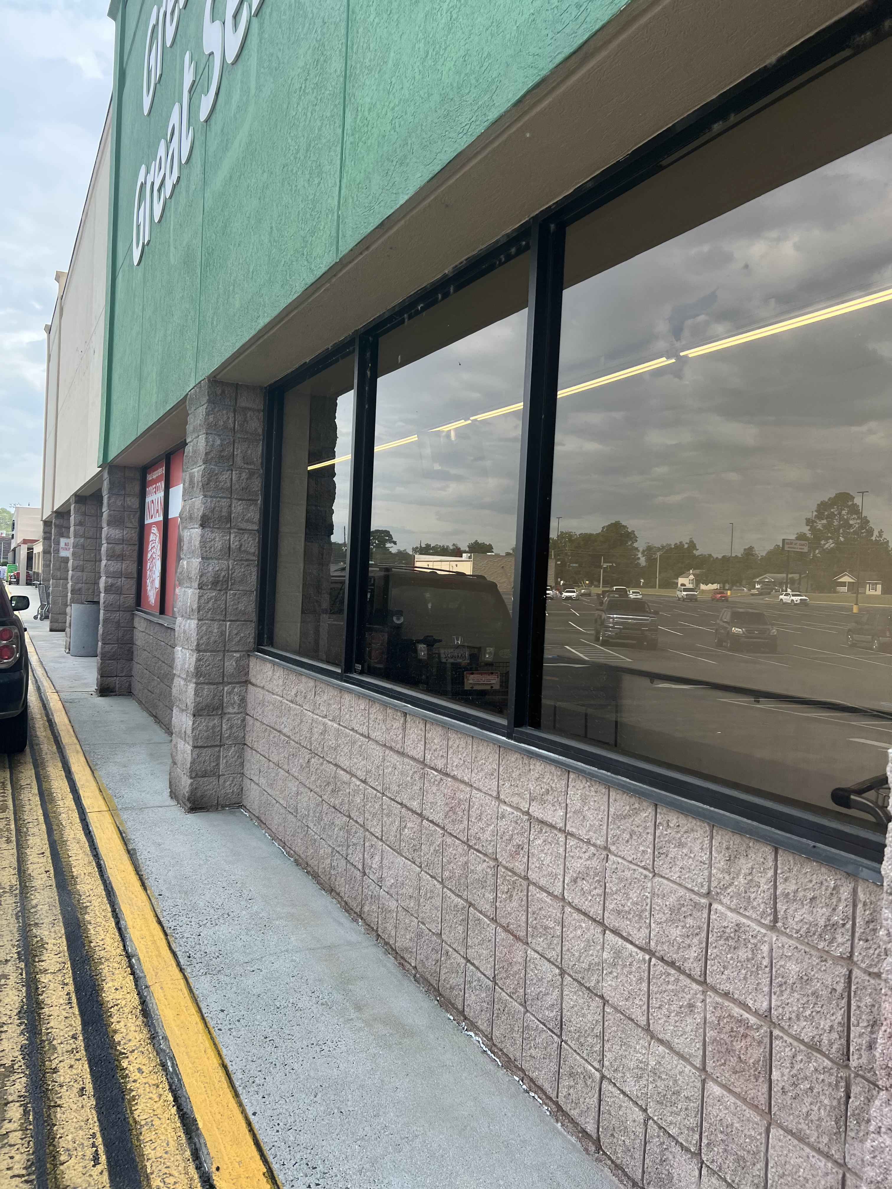 Top Quality Store Front Cleaning Performed in Eastman Ga